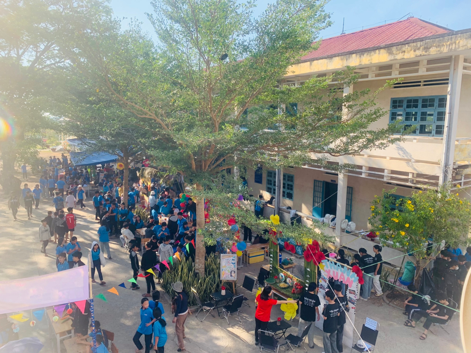 TRƯỜNG THCS HÀM LIÊM TỔ CHỨC HỘI CHỢ ẨM THỰC CHÀO MỪNG KỶ NIỆM 95 NĂM  NGÀY THÀNH LẬP ĐOÀN TNCS HỒ CHÍ MINH (26/3/1931-26/3/2026)